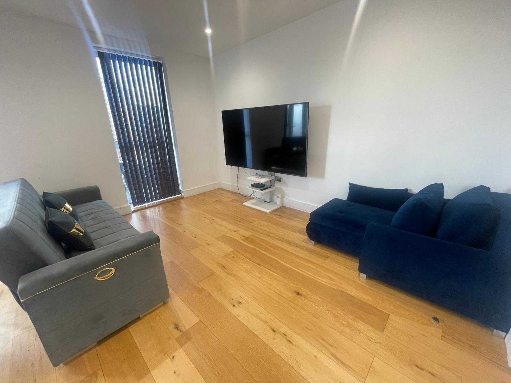 Luxury Top Floor Penthouse Apartment Near Heathrow London Exterior photo